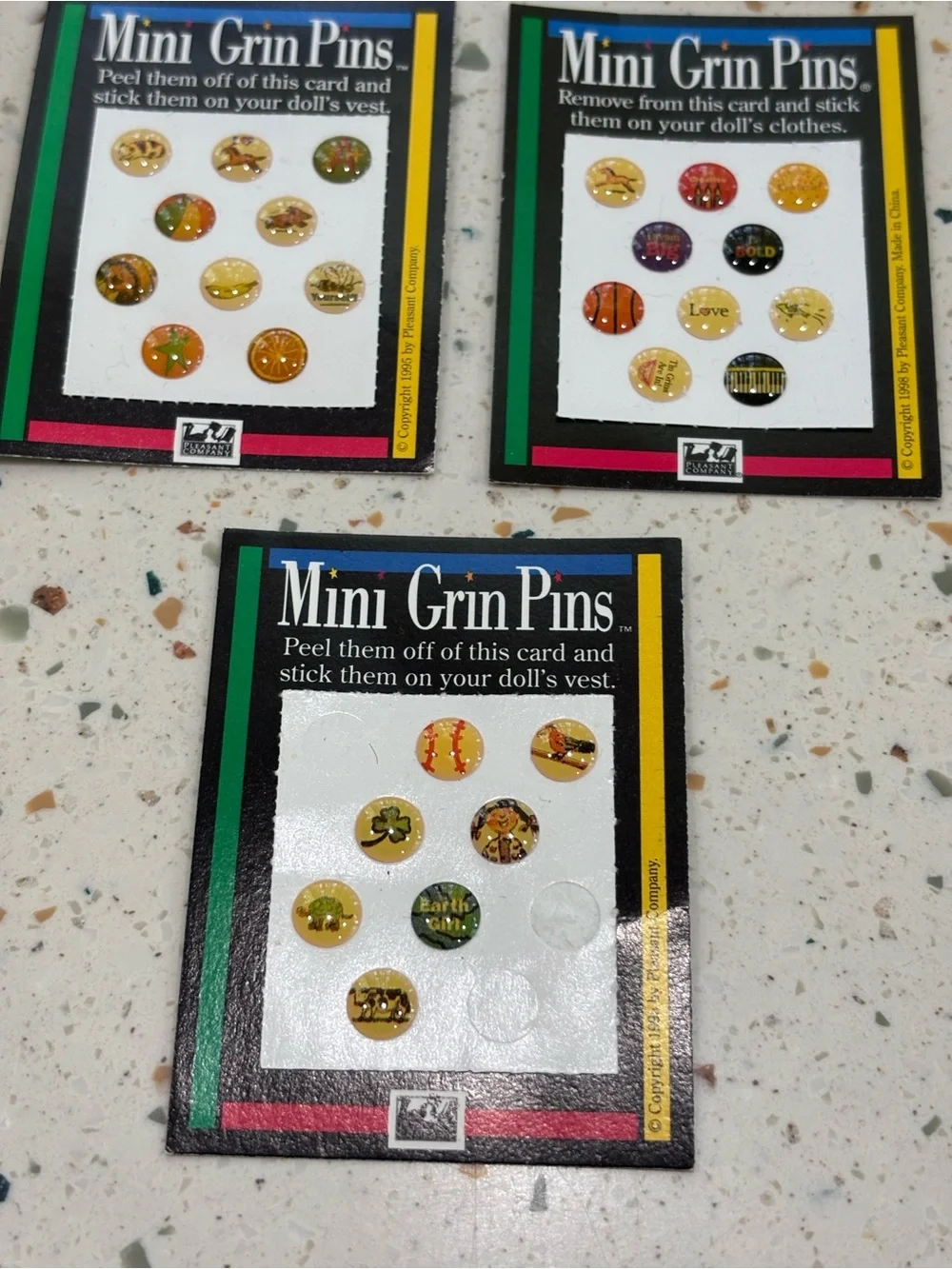 Vintage American Girl of Today Mini Grin Pins &‎ Collectible Buttons Lot 1990s